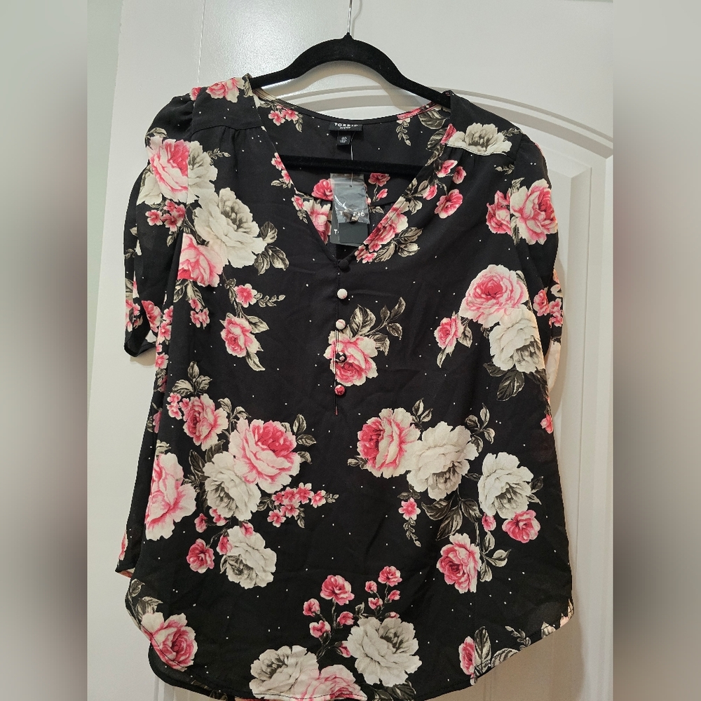 Floral Black and Pink Women's Top Torrid Harper